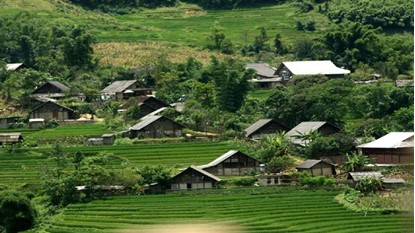 Picture of Day 1: Hanoi  –  Mai Chau passing Hoa Binh city with Hydro Electric Power Plant