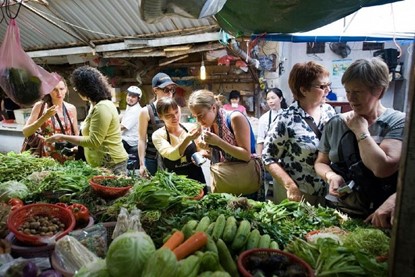 go to local market - ninhbinhgetaway