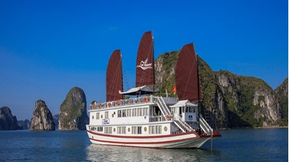 Picture of Day 3: Halong Bay - Hanoi - Check in hotel in Hanoi